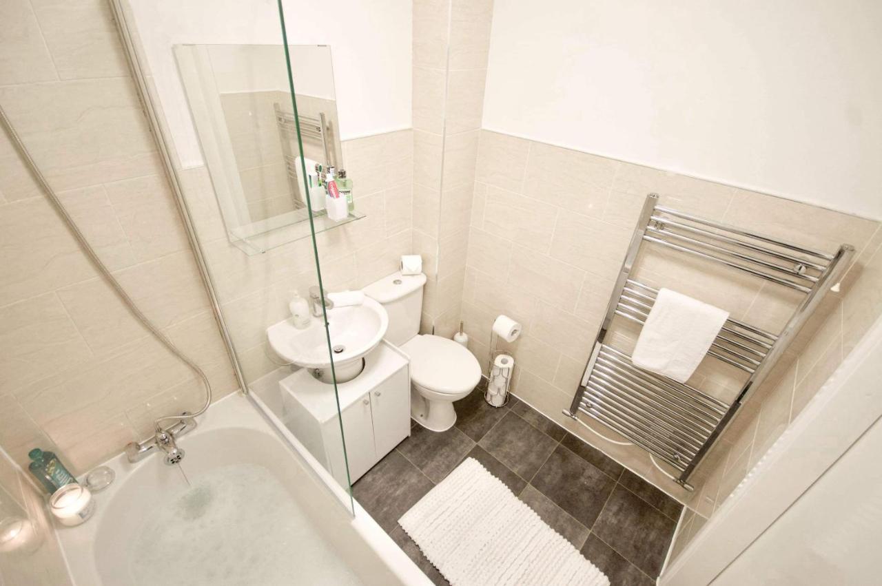 Affordable Digs Nr City Centre Sleeps5 Free Secure Parking Coventry Esterno foto